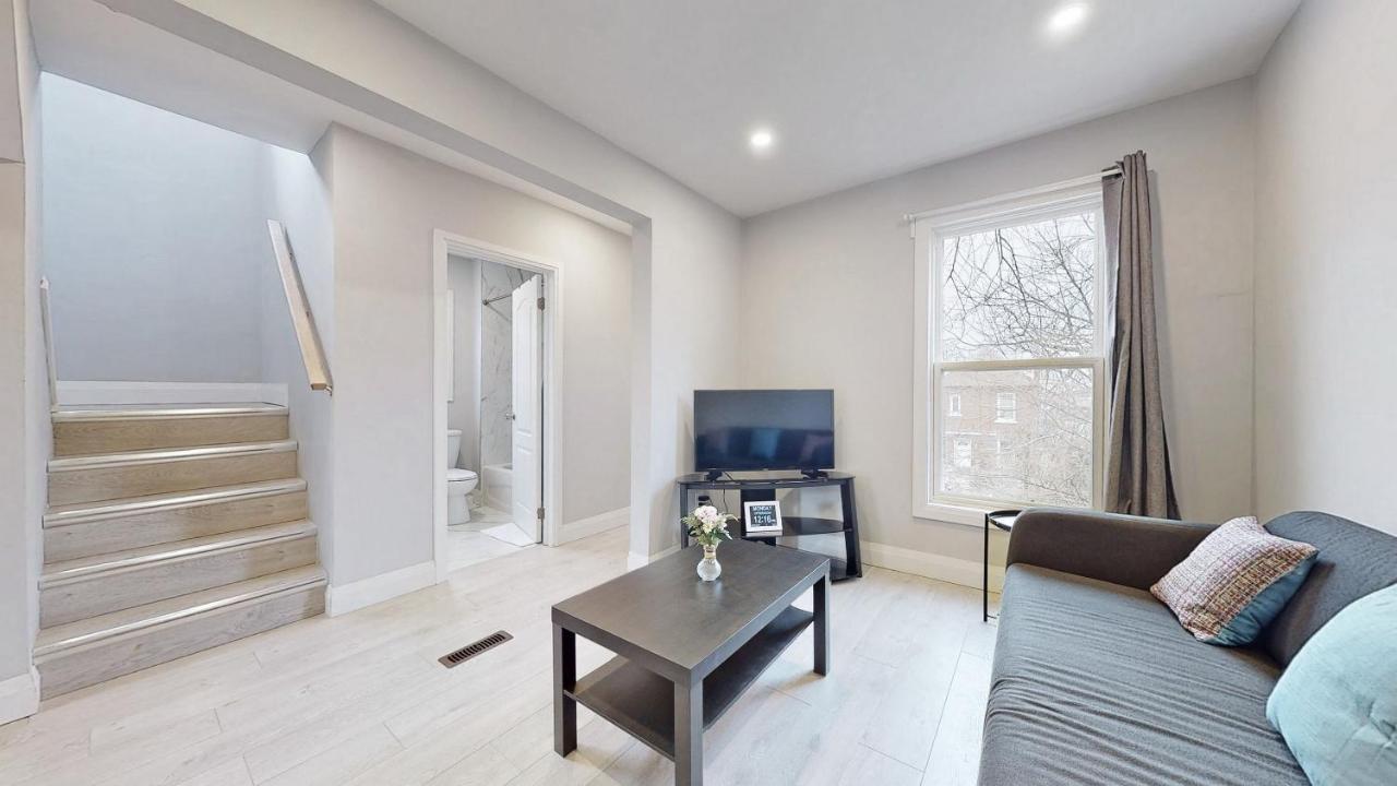 Three Bedroom In Hamilton Bagian luar foto